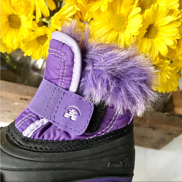 Kamik•NWOT•5•Waterproof•Insulated• Purple Fur Sugarplum Boots w/ Velcro Closure - Picture 9 of 16
